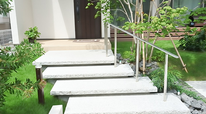 採用情報